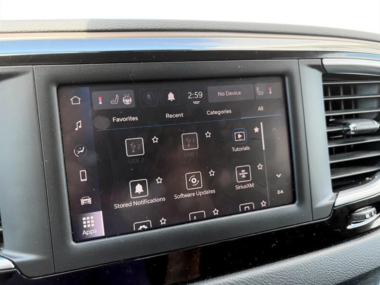 2024 Dodge Grand Caravan SXT Photo