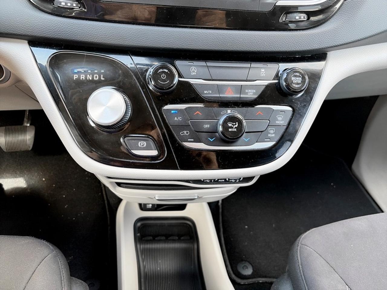 2024 Dodge Grand Caravan SXT Photo
