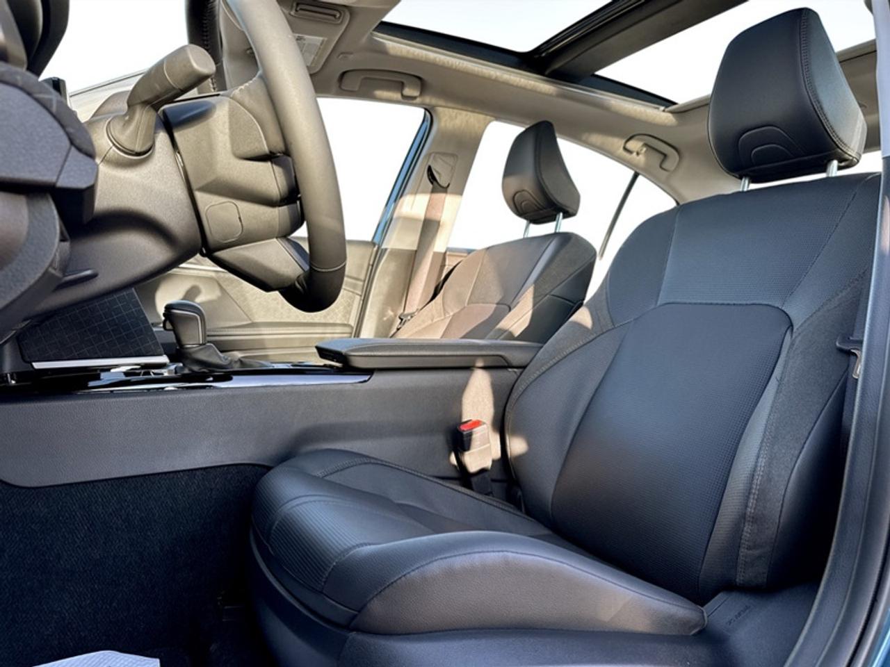 2026 Toyota Camry XLE  **LIKE NEW - PRISTINE - AWD** Photo