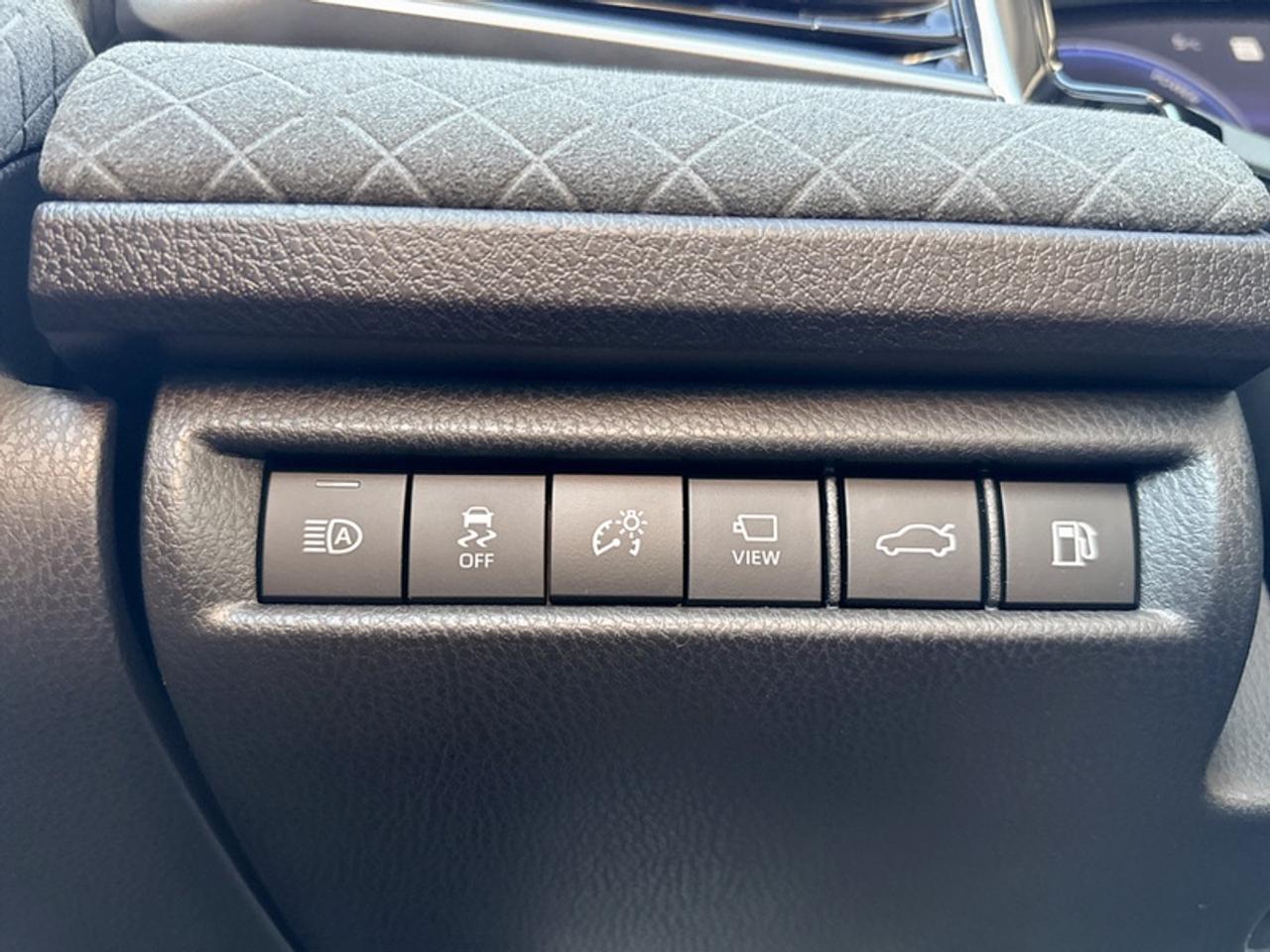 2026 Toyota Camry XLE  **LIKE NEW - PRISTINE - AWD** Photo