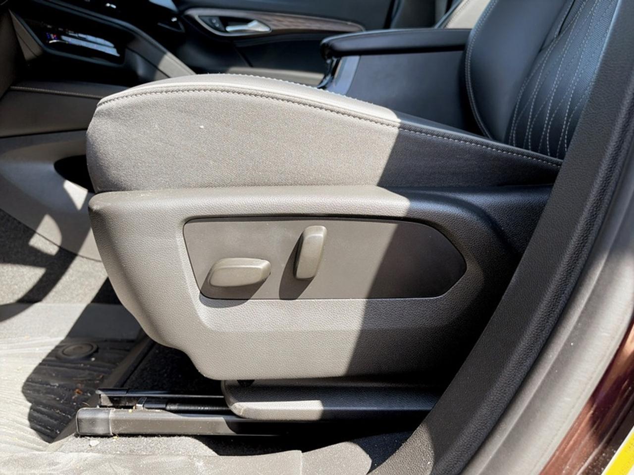 2022 Buick Envision Avenir w/Tech Pkg II Photo