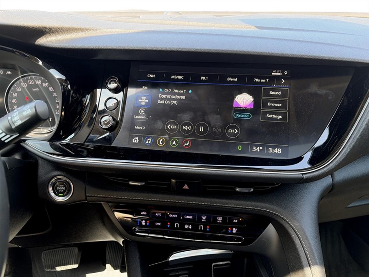 2022 Buick Envision Avenir w/Tech Pkg II Photo