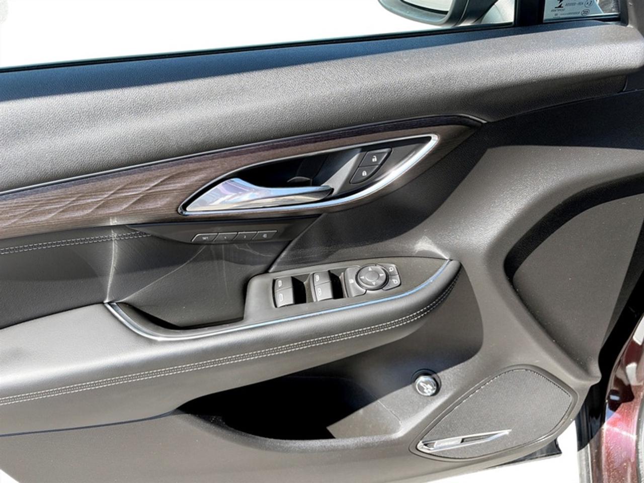 2022 Buick Envision Avenir w/Tech Pkg II Photo