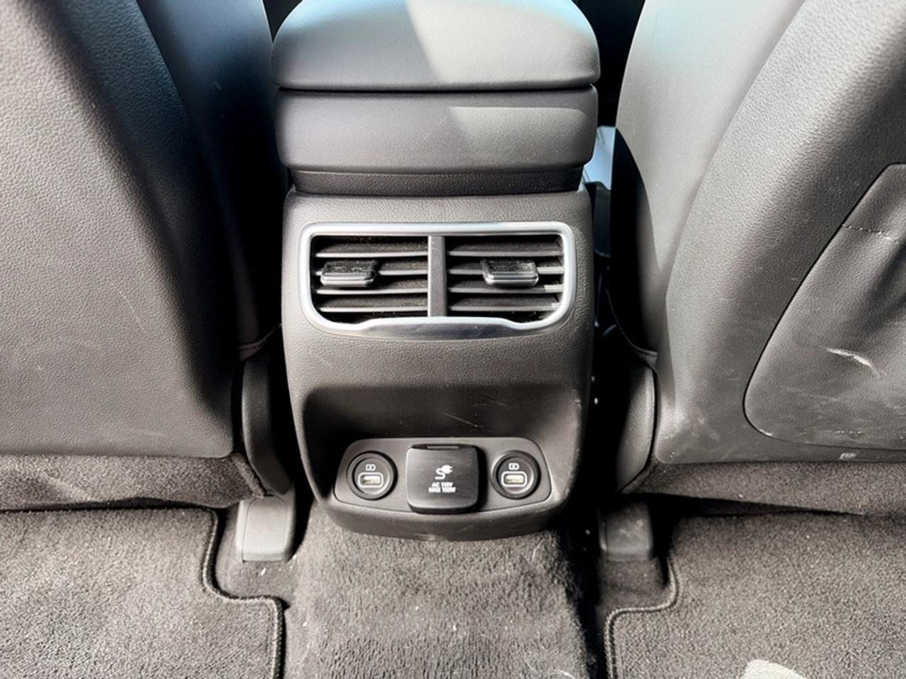 2023 Hyundai Santa Fe ULTIMATE CALLIGRAPHY AWD Photo
