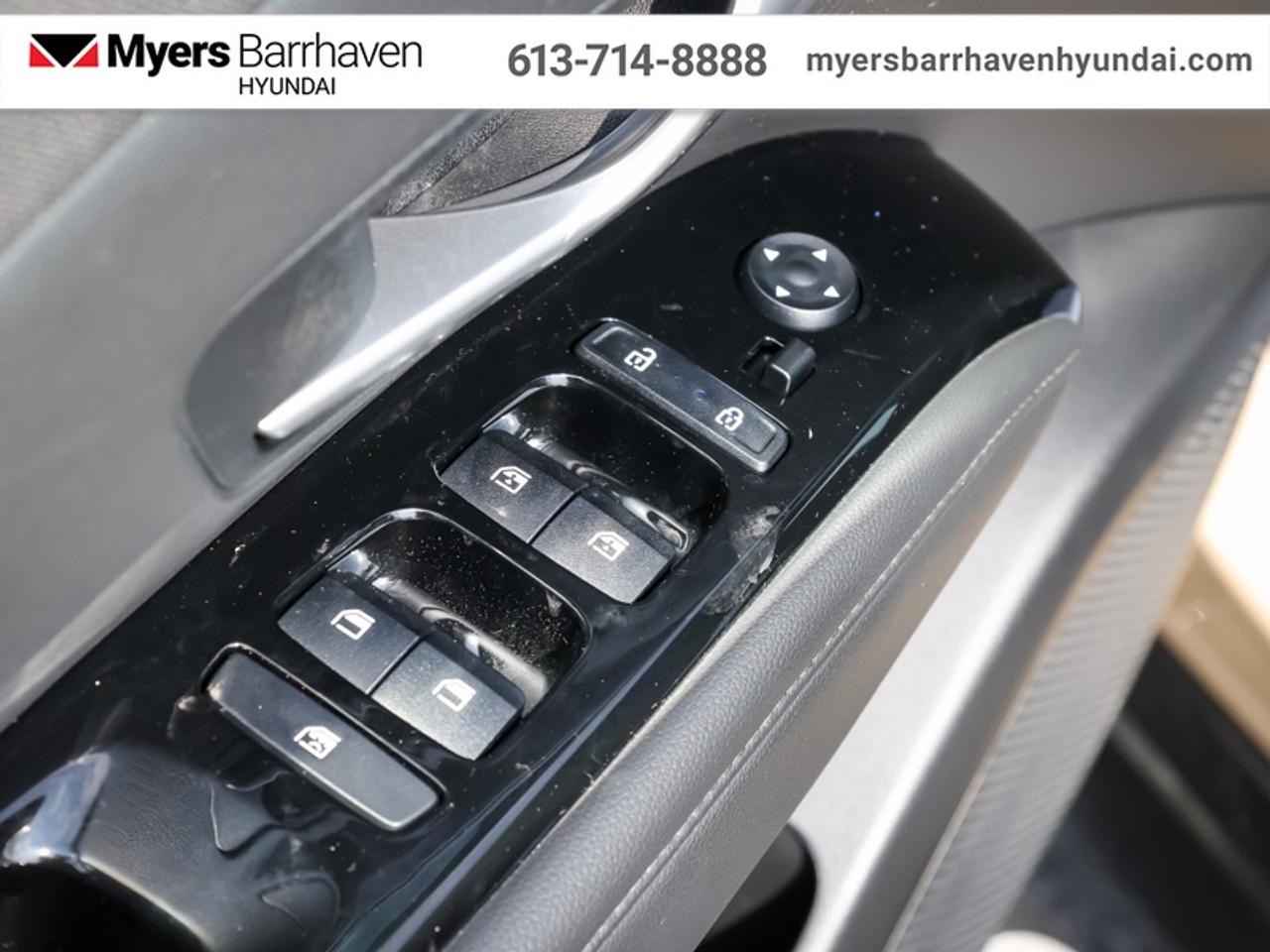 2023 Hyundai Santa Cruz Ultimate  - Cooled Seats - $218 B/W Photo