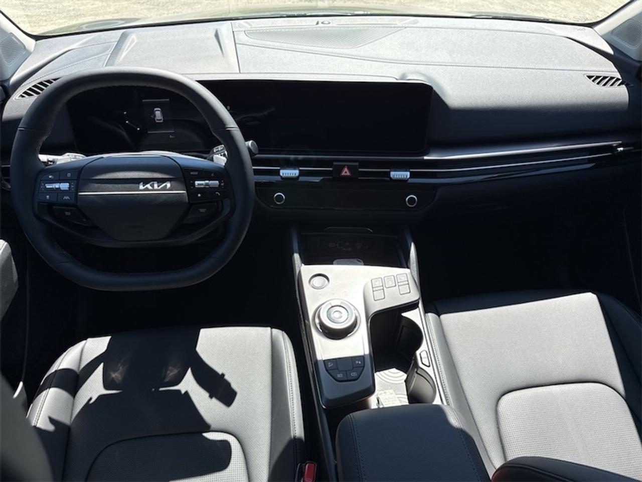 2027 Kia Sportage Hybrid EX  Navigation GPS Photo