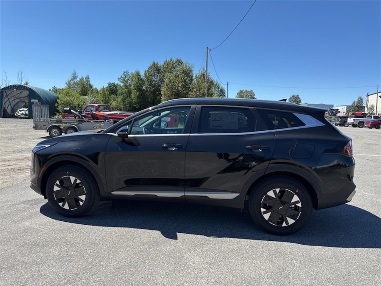 2027 Kia Sportage Hybrid EX  Navigation GPS Photo
