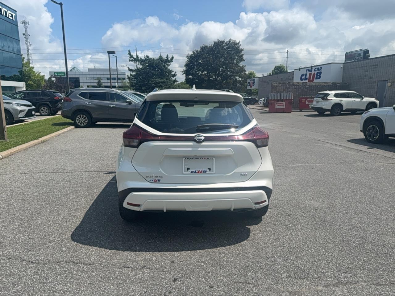 2024 Nissan Kicks SR