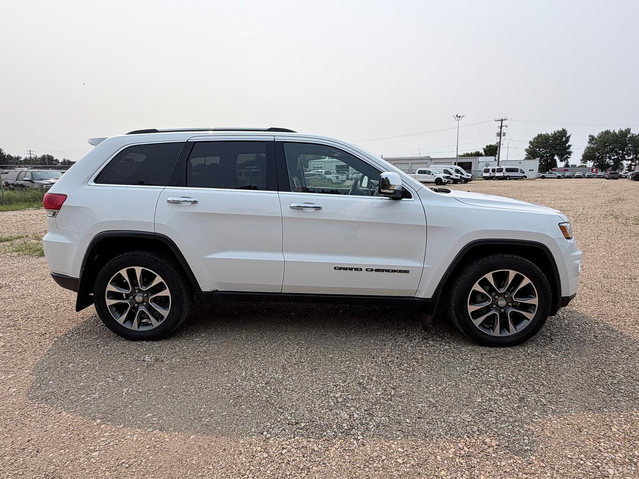 2018 Jeep Grand Cherokee Limited Photo2