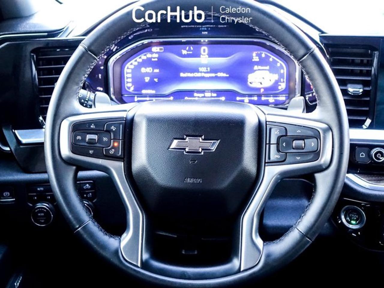 2024 Chevrolet Silverado 1500 RST4WD Crew Cab 147"5.3L 5 passengers with captain chair Photo