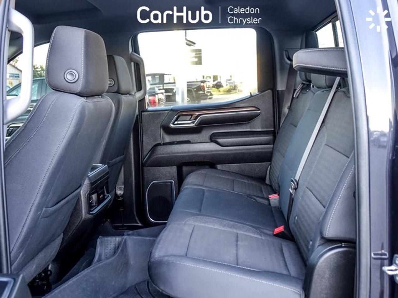 2024 Chevrolet Silverado 1500 RST4WD Crew Cab 147"5.3L 5 passengers with captain chair Photo