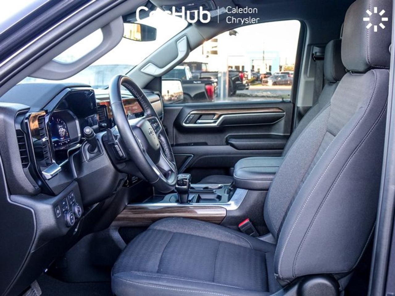 2024 Chevrolet Silverado 1500 RST4WD Crew Cab 147"5.3L 5 passengers with captain chair Photo