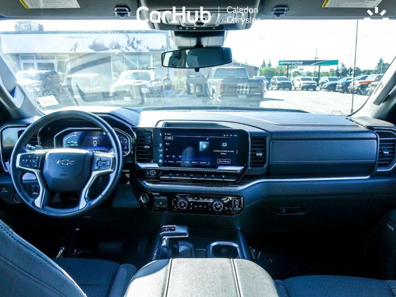 2024 Chevrolet Silverado 1500 RST4WD Crew Cab 147"5.3L 5 passengers with captain chair Photo