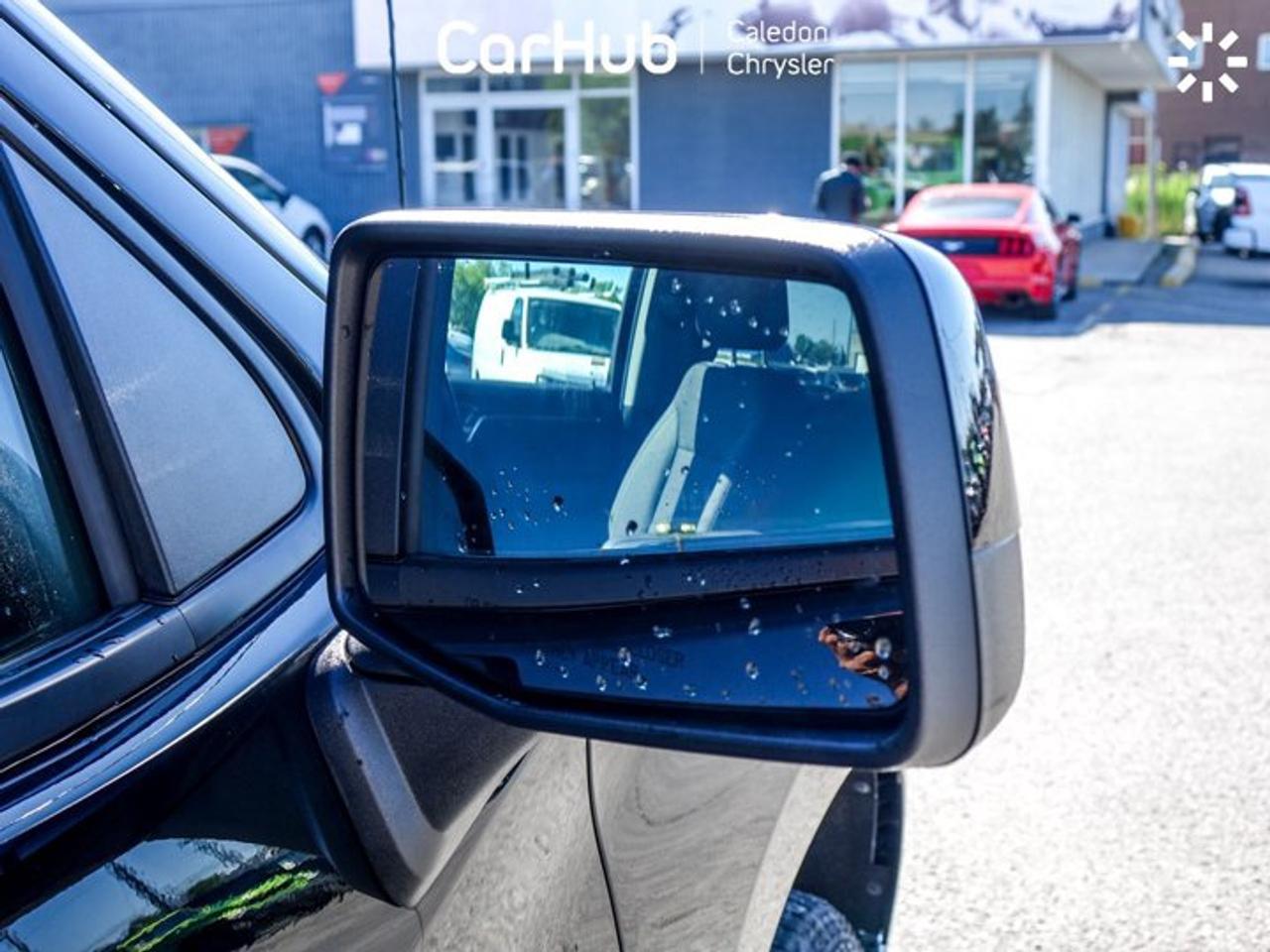 2024 Chevrolet Silverado 1500 RST4WD Crew Cab 147" 5.3L 5 passengers with captain chair Photo