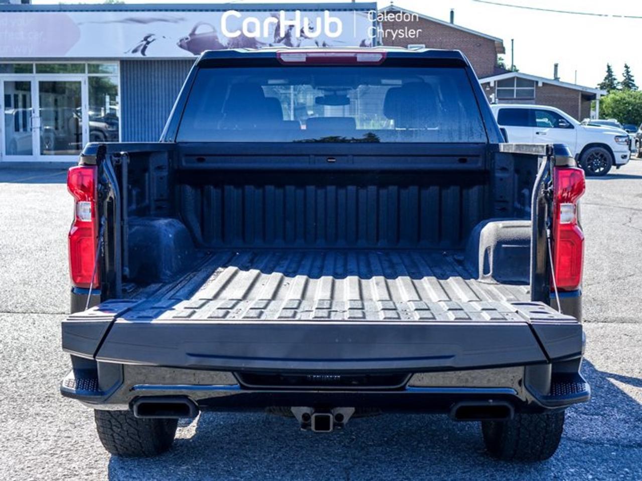 2024 Chevrolet Silverado 1500 RST4WD Crew Cab 147" 5.3L 5 passengers with captain chair Photo
