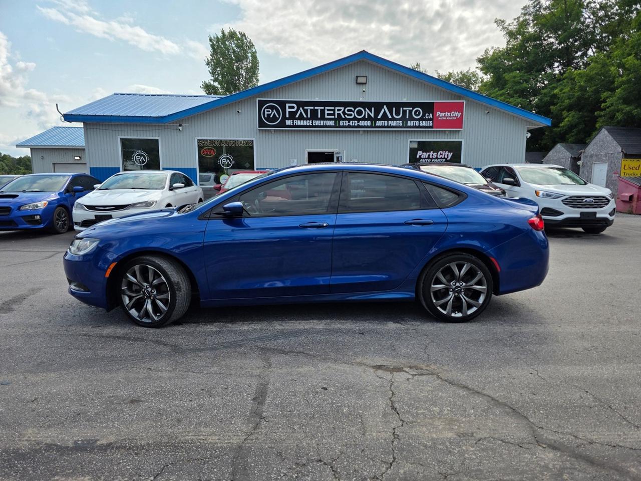 2016 Chrysler 200 S Photo