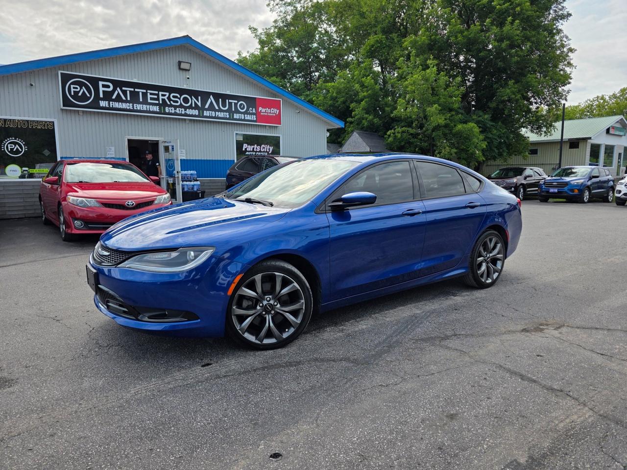 2016 Chrysler 200 S - Photo #1