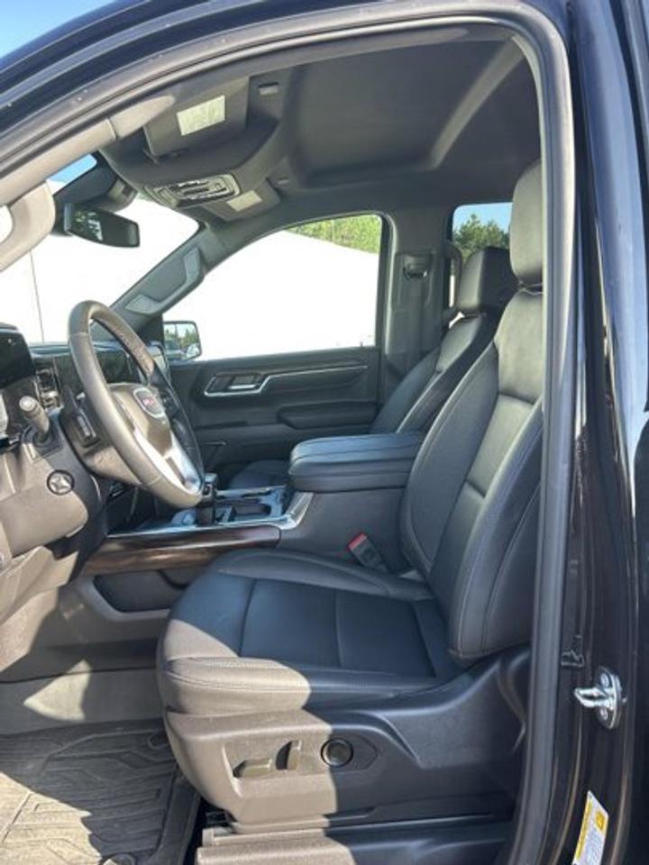 2024 GMC Sierra 1500 SLT X31 Crew Cab 6' Box 4WD | No Accidents | Leather Seats Photo