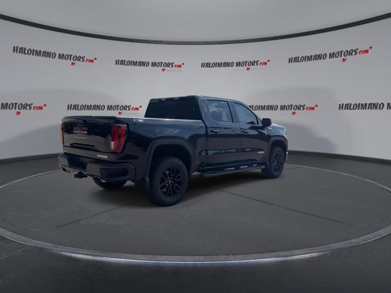 2025 GMC Sierra 1500 Elevation X31 Off Road Crew Cab 5.5' Box 4WD Photo