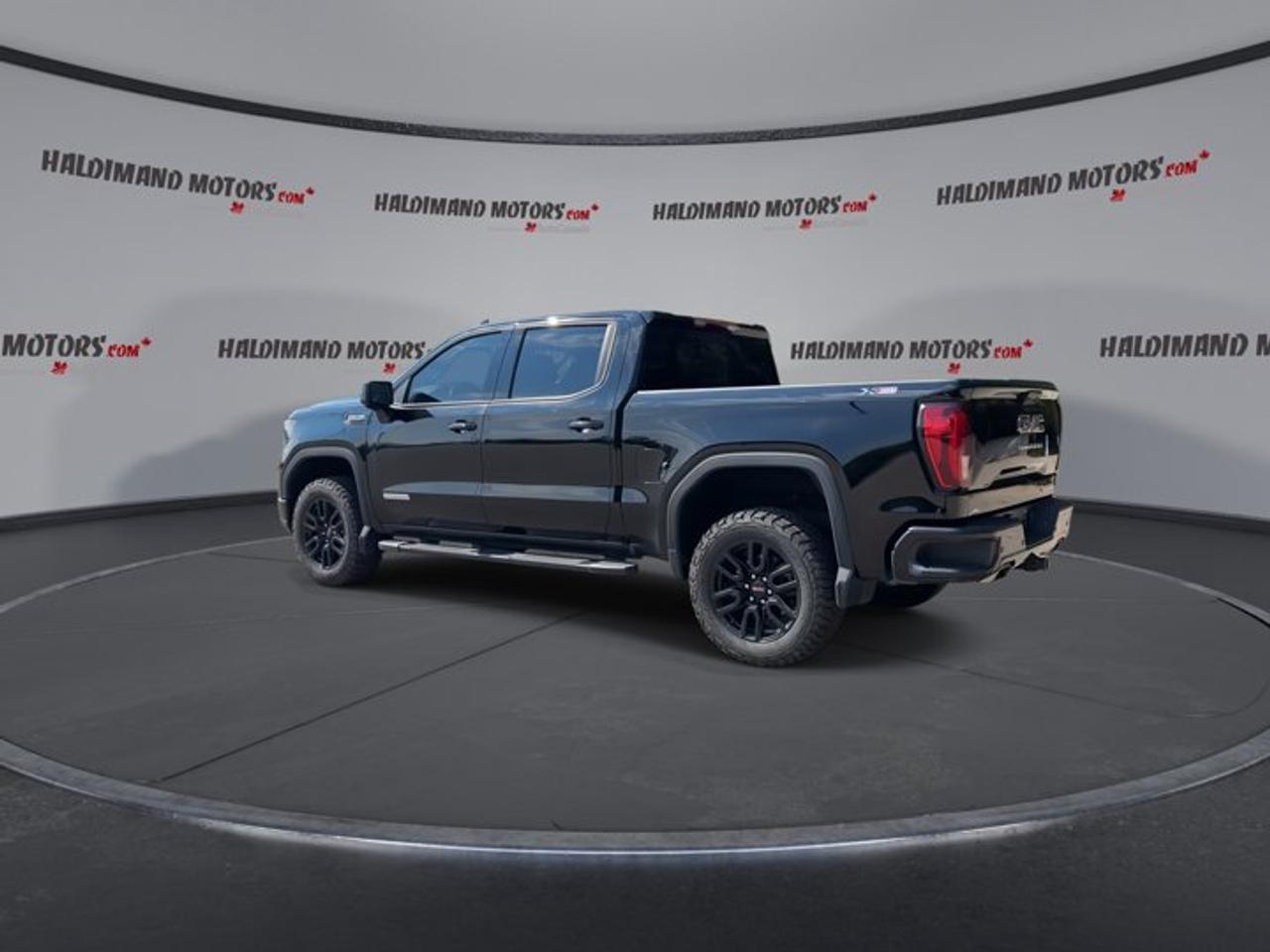 2025 GMC Sierra 1500 Elevation X31 Off Road Crew Cab 5.5' Box 4WD Photo