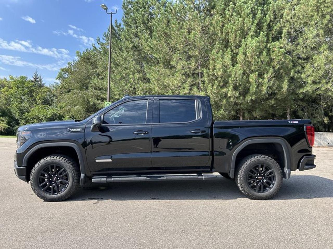 2025 GMC Sierra 1500 Elevation X31 Off Road Crew Cab 5.5' Box 4WD Photo