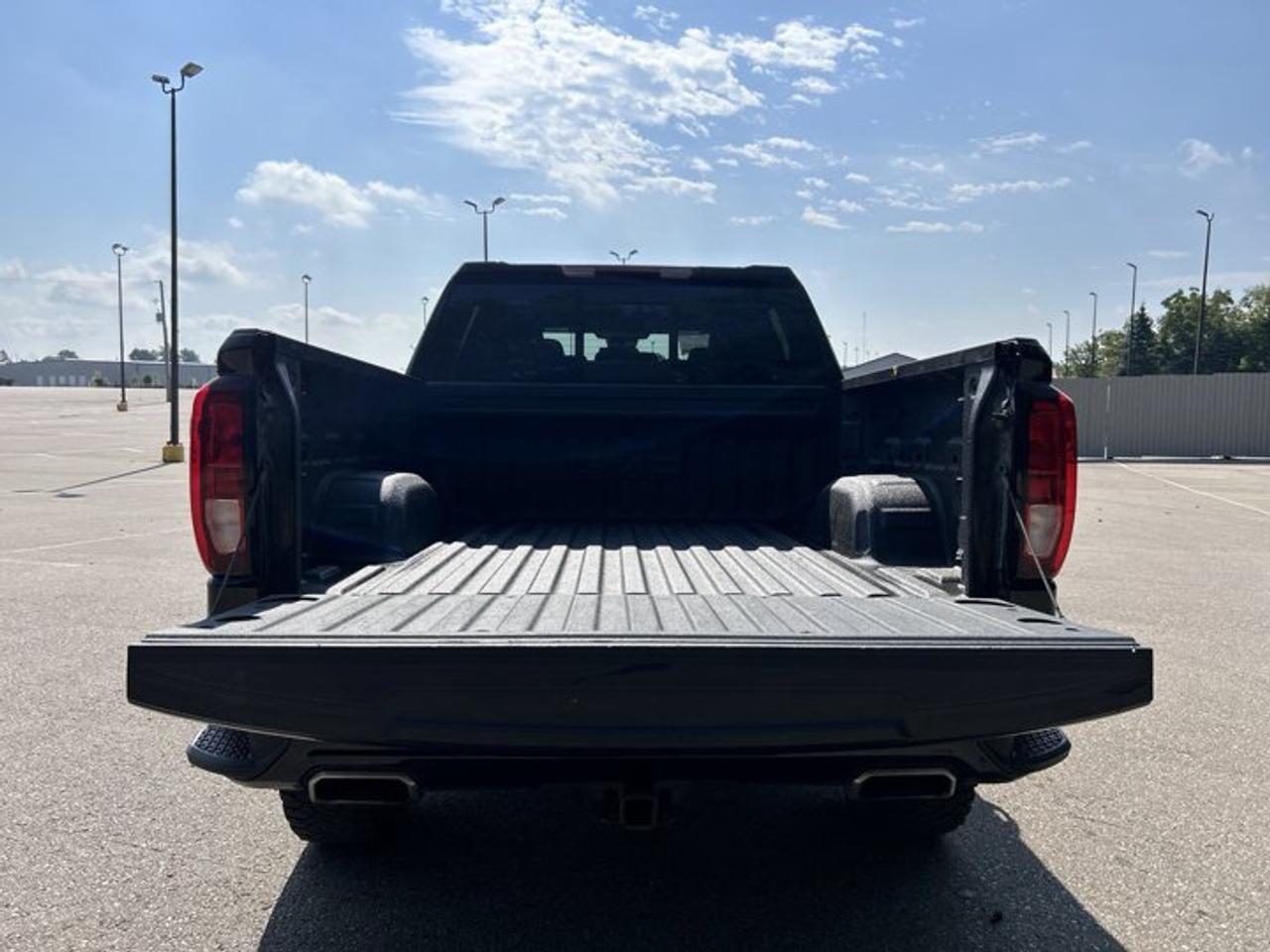 2025 GMC Sierra 1500 Elevation X31 Off Road Crew Cab 5.5' Box 4WD Photo