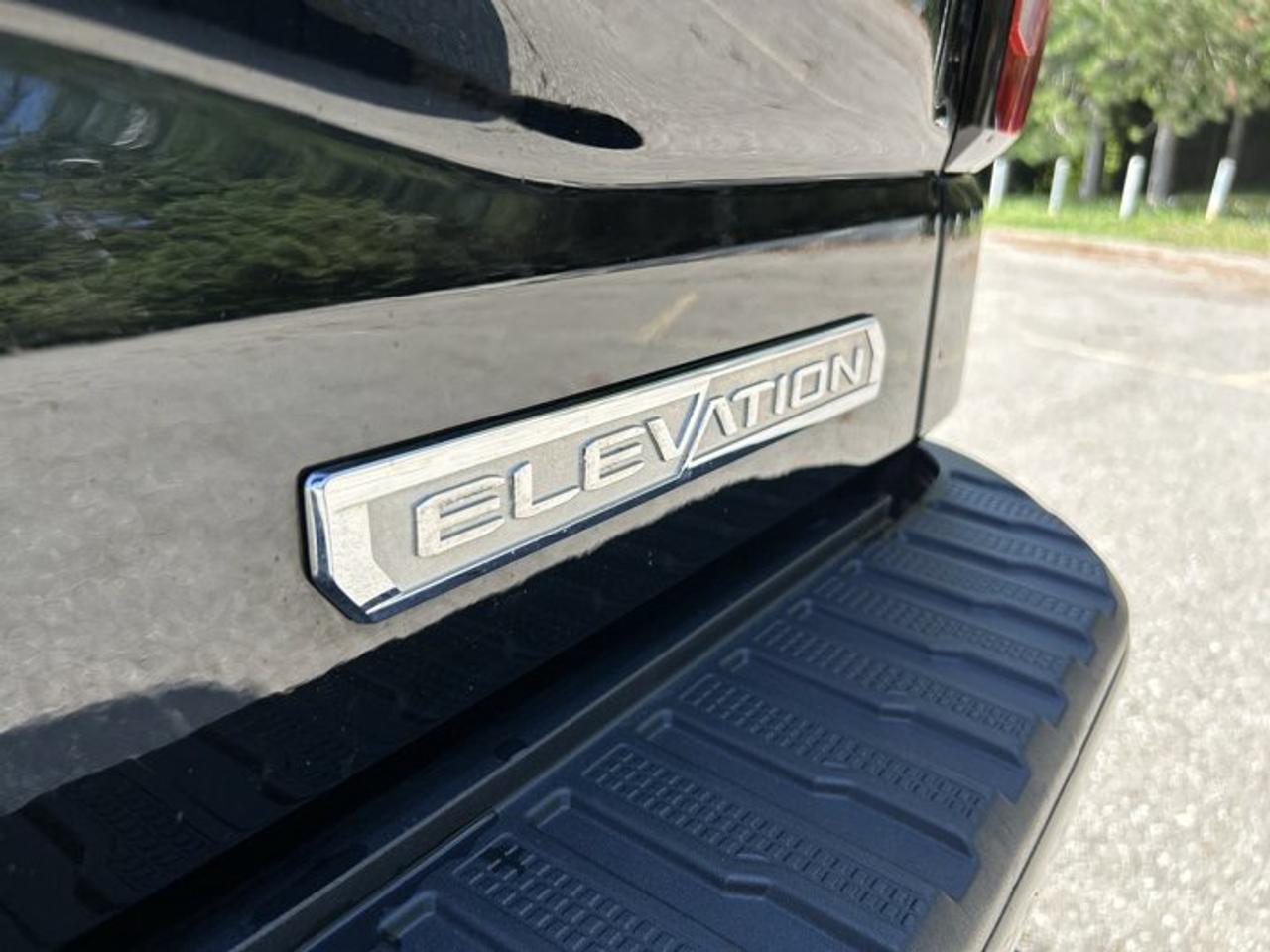 2025 GMC Sierra 1500 Elevation X31 Off Road Crew Cab 5.5' Box 4WD Photo