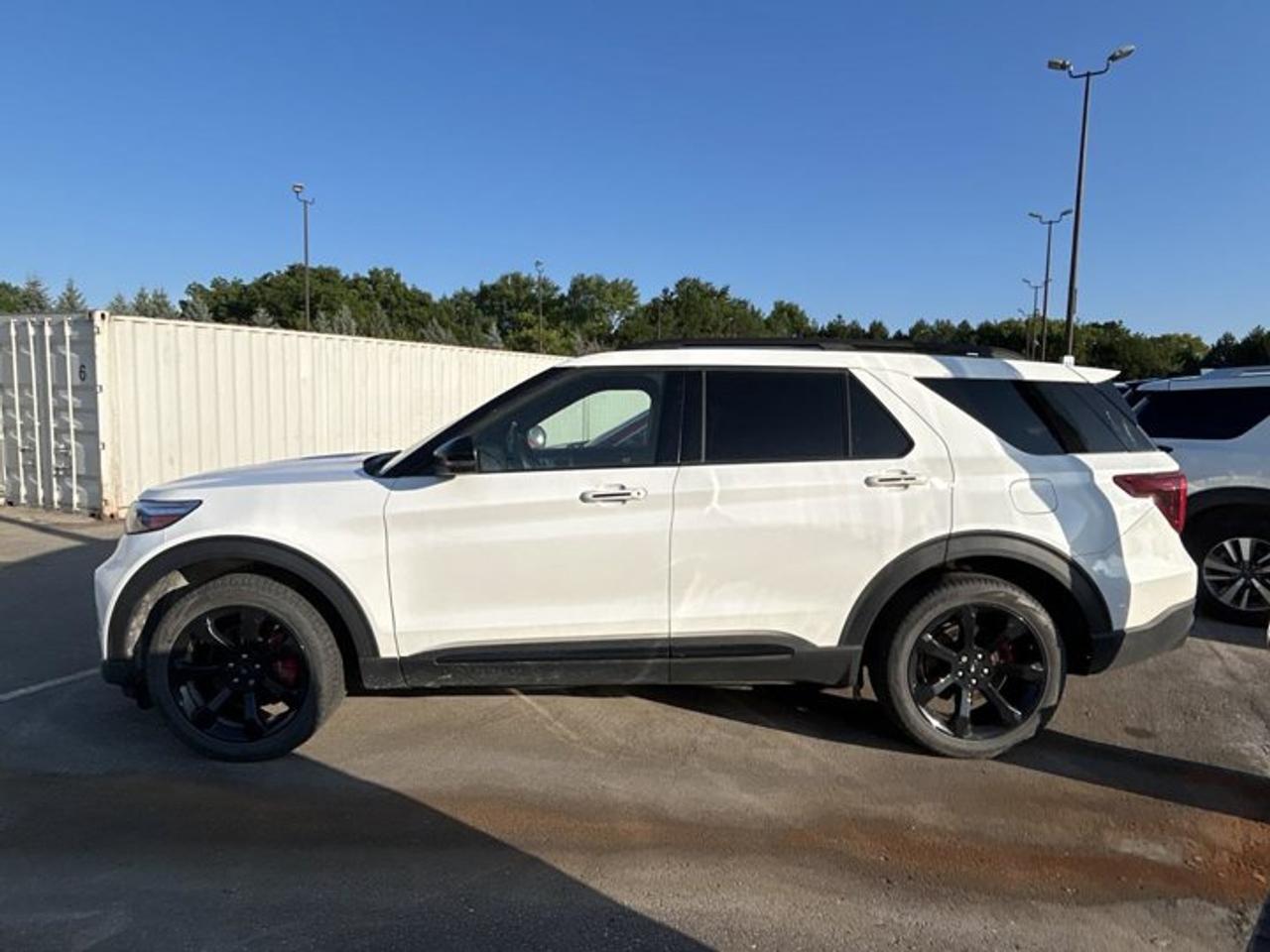 2024 Ford Explorer ST 4WD | No Accidents | Vent. Front Seats Photo