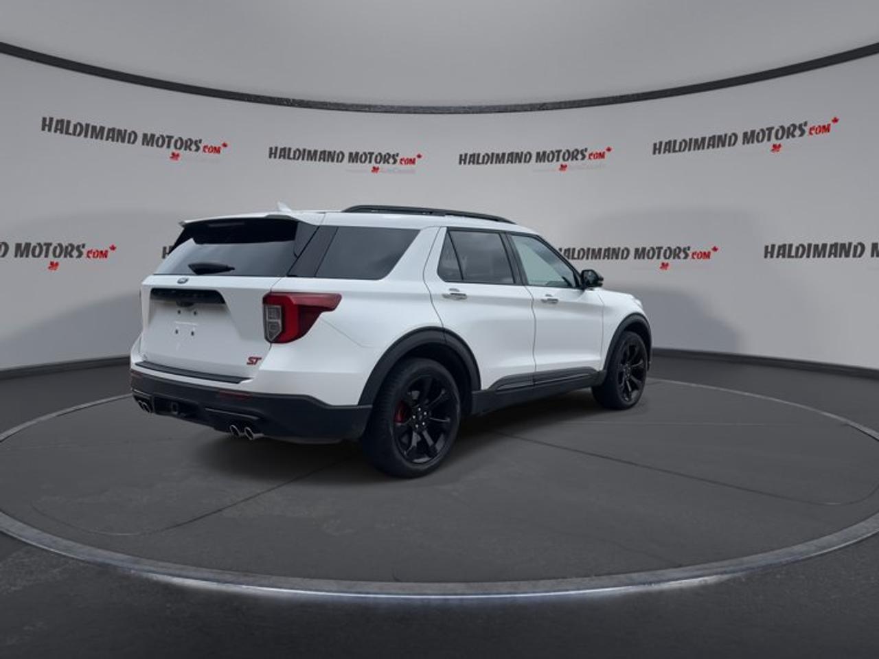2024 Ford Explorer ST 4WD | No Accidents | Vent. Front Seats Photo
