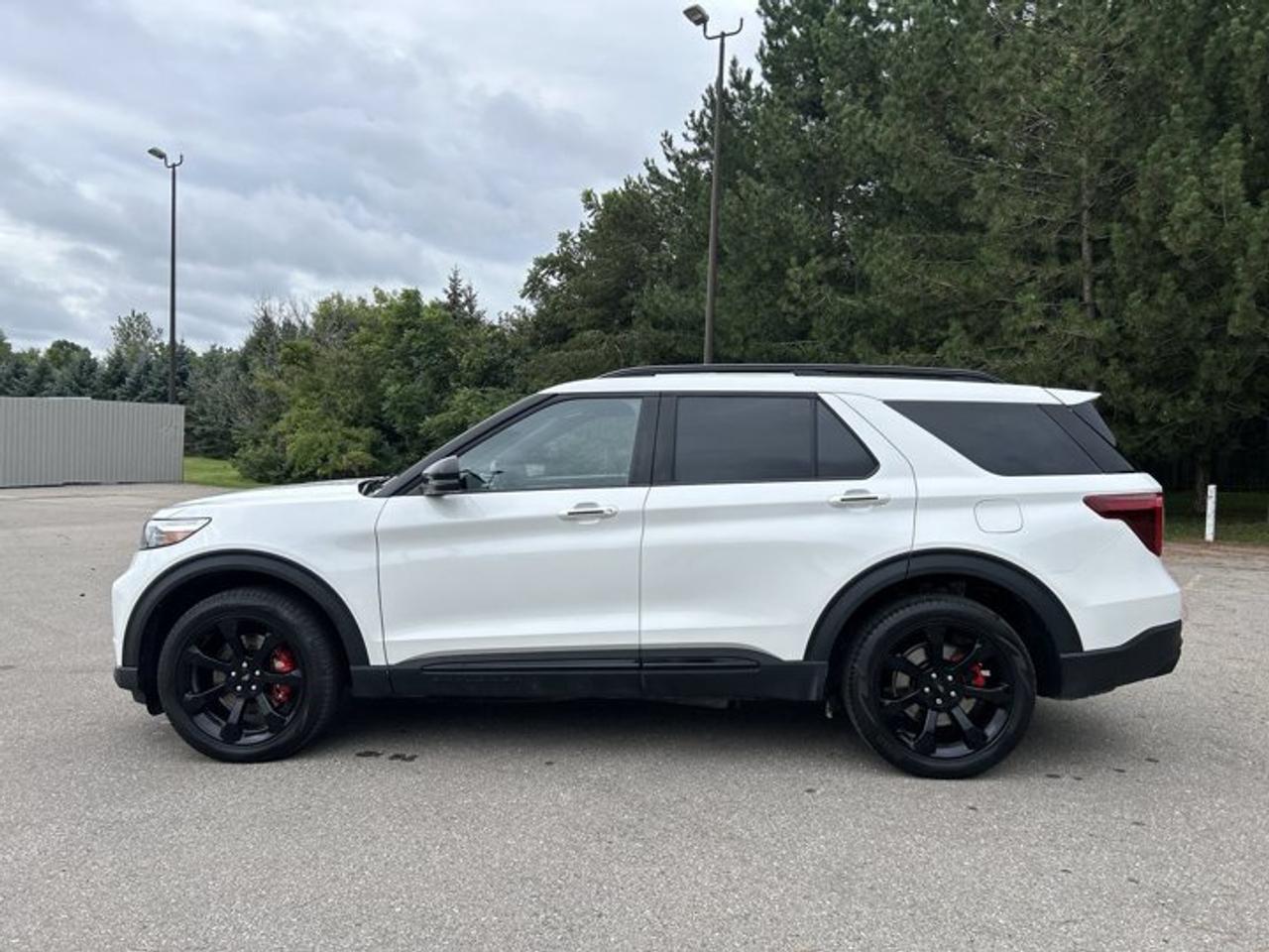 2024 Ford Explorer ST 4WD | No Accidents | Vent. Front Seats Photo