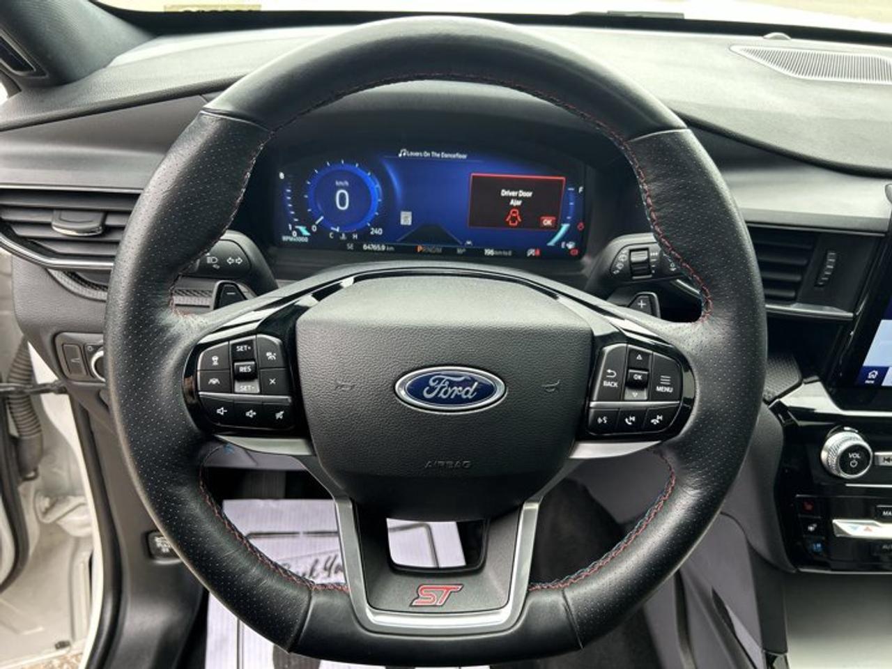 2024 Ford Explorer ST 4WD | No Accidents | Vent. Front Seats Photo