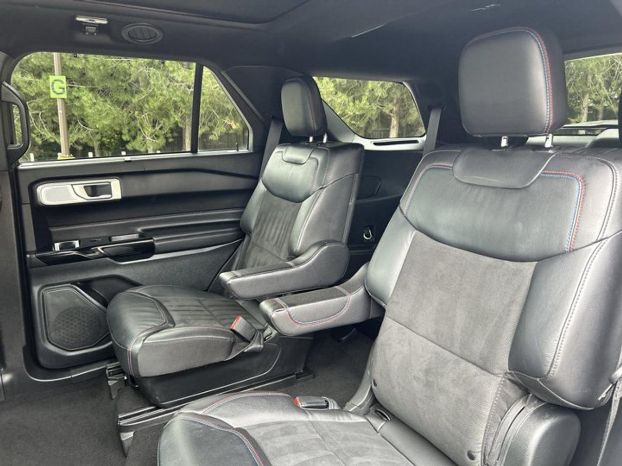 2024 Ford Explorer ST 4WD | No Accidents | Vent. Front Seats Photo