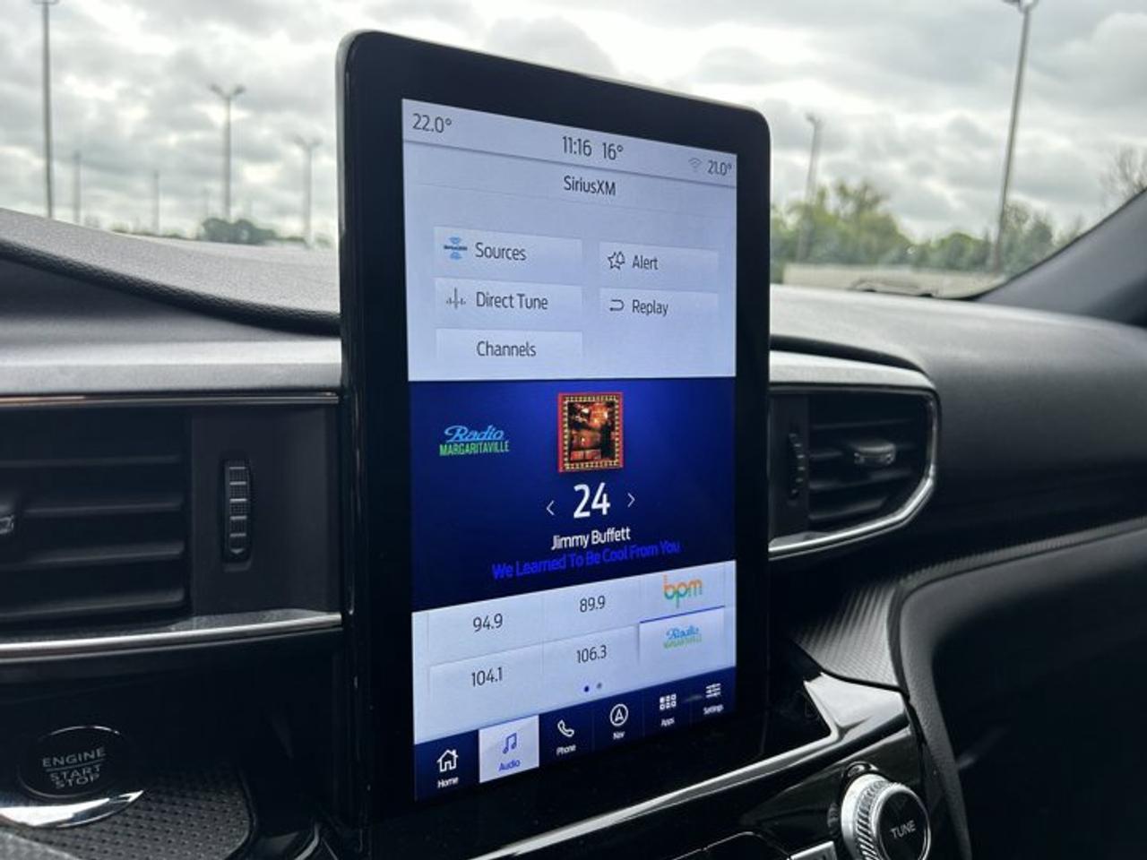 2024 Ford Explorer ST 4WD | No Accidents | Vent. Front Seats Photo