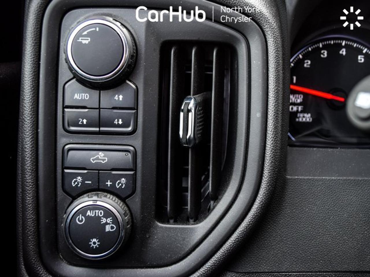 2024 Chevrolet Silverado 1500 Custom Trail Boss 147" Apple CarPlay Android Auto Power Seats Remote Start Photo