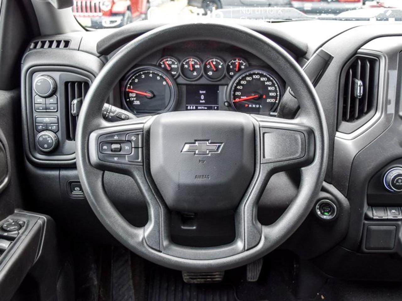 2024 Chevrolet Silverado 1500 Custom Trail Boss 147" Apple CarPlay Android Auto Power Seats Remote Start Photo