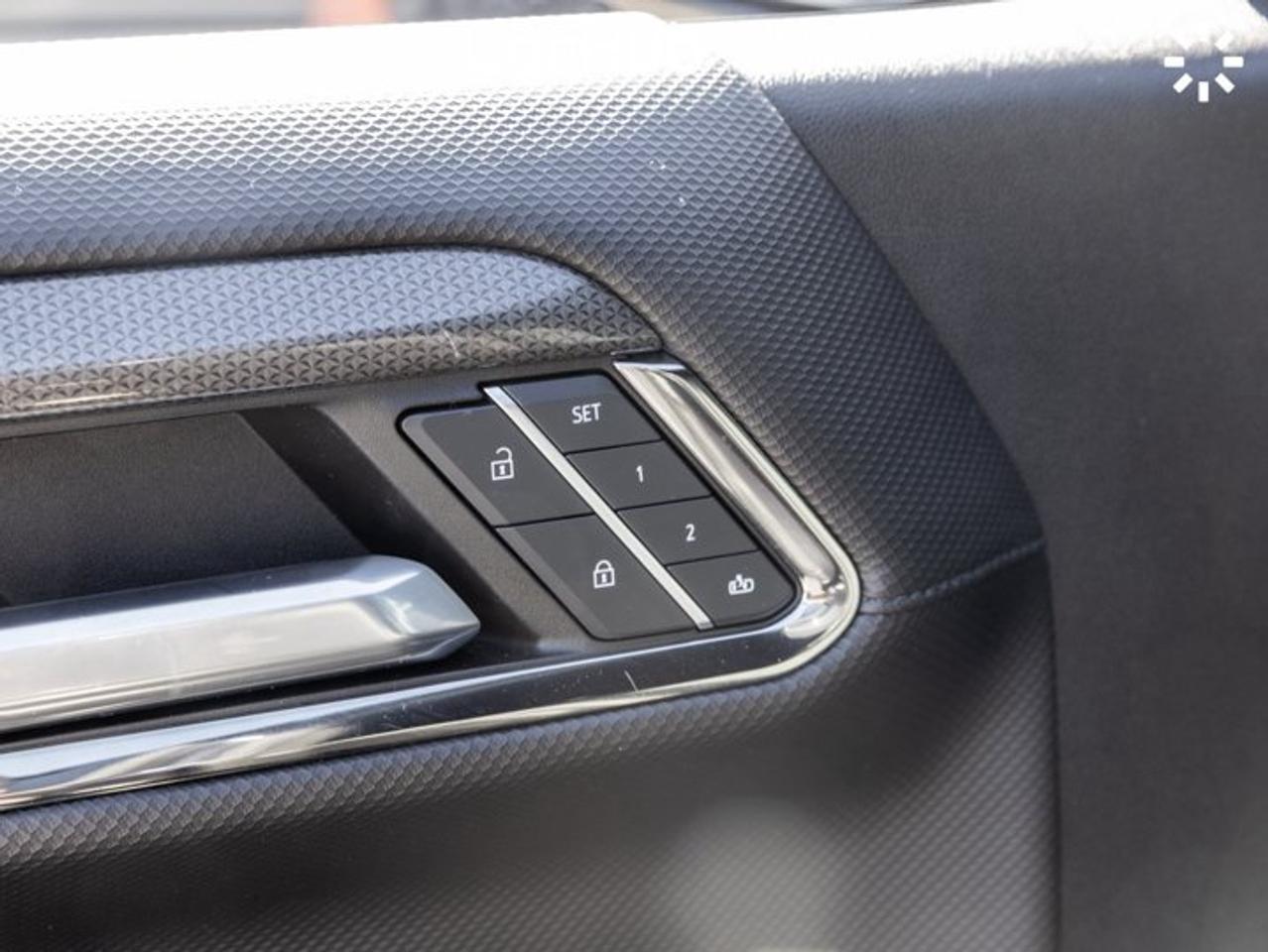 2024 Chevrolet Silverado 1500 ZR2 147'' Sun Roof 13.4'' Screen Remote Start Apple CarPlay Android Auto Photo