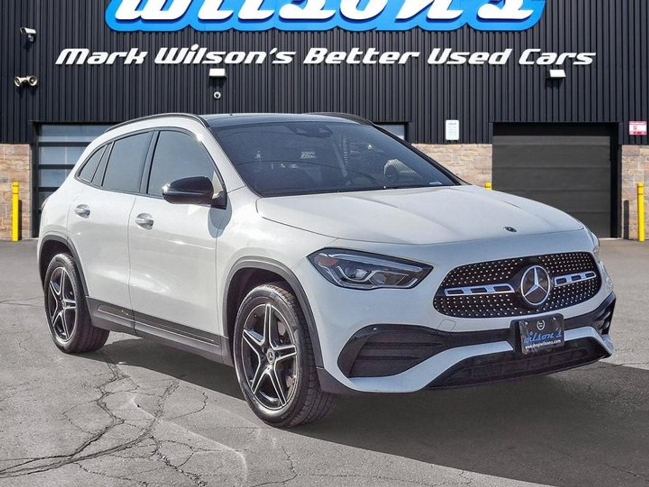 2021 Mercedes-Benz GLA 250 4MATIC® | Navi | Sunroof | Split Suede + Leather | CarPlay | Heated Seats | and More ! Photo