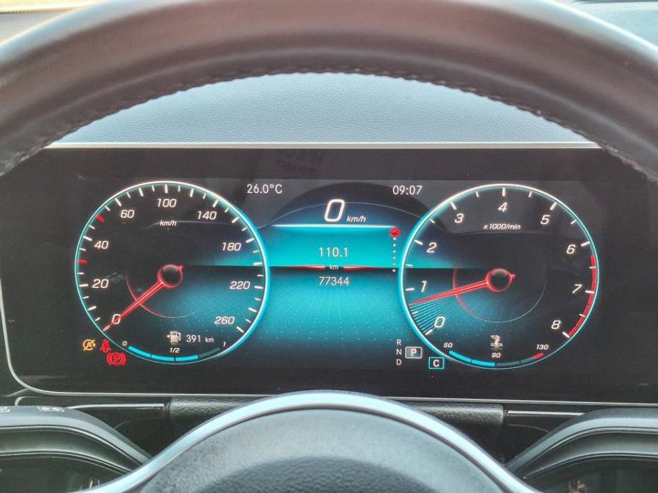 2021 Mercedes-Benz GLA 250 4MATIC® | Navi | Sunroof | Split Suede + Leather | CarPlay | Heated Seats | and More ! Photo