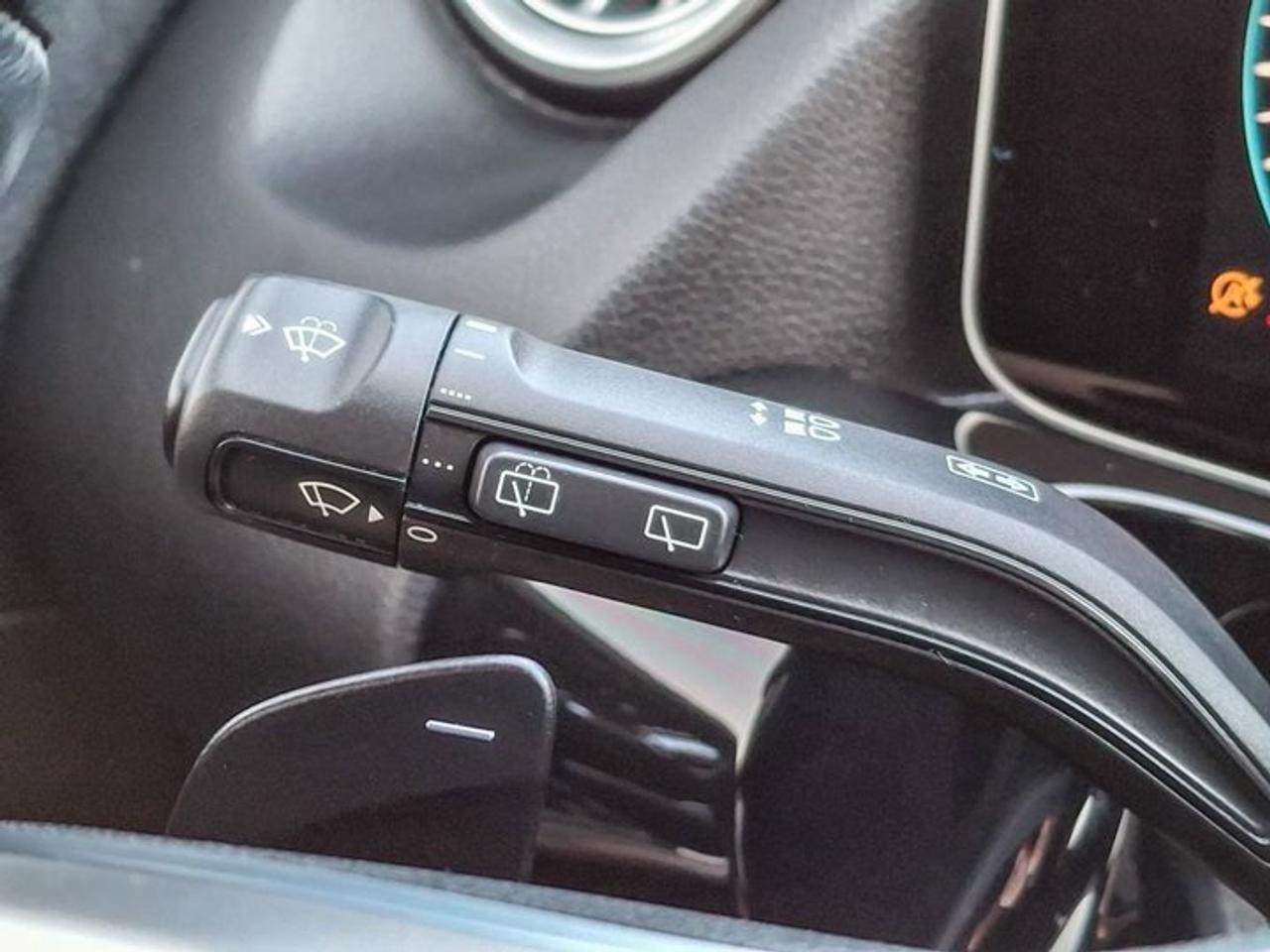 2021 Mercedes-Benz GLA 250 4MATIC® | Navi | Sunroof | Split Suede + Leather | CarPlay | Heated Seats | and More ! Photo