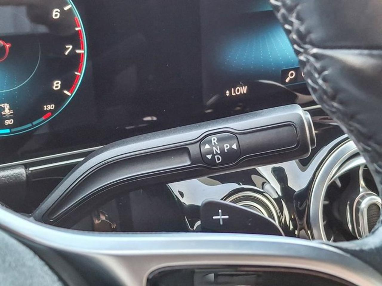 2021 Mercedes-Benz GLA 250 4MATIC® | Navi | Sunroof | Split Suede + Leather | CarPlay | Heated Seats | and More ! Photo