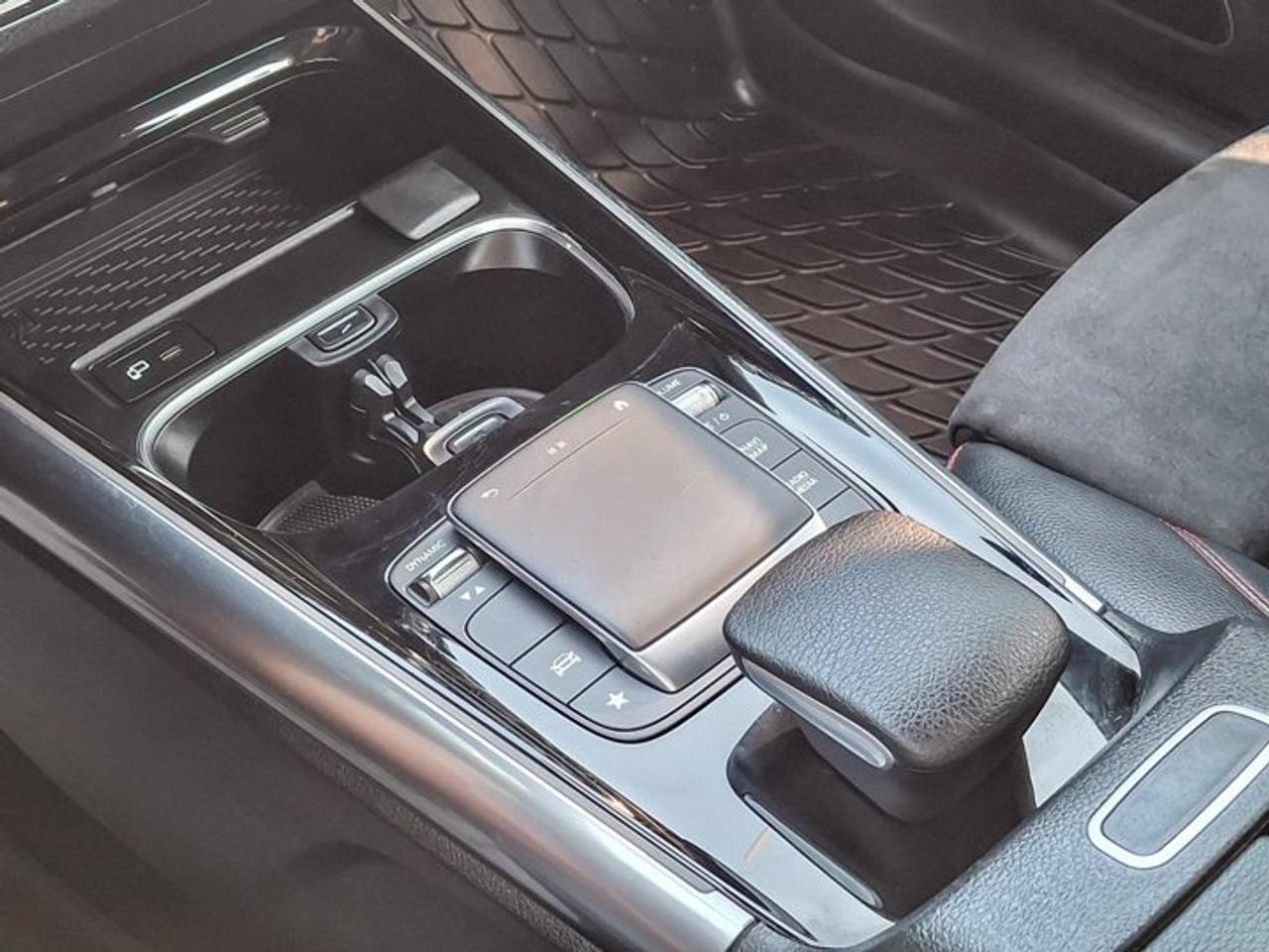 2021 Mercedes-Benz GLA 250 4MATIC® | Navi | Sunroof | Split Suede + Leather | CarPlay | Heated Seats | and More ! Photo