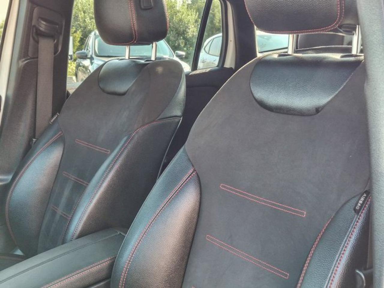 2021 Mercedes-Benz GLA 250 4MATIC® | Navi | Sunroof | Split Suede + Leather | CarPlay | Heated Seats | and More ! Photo