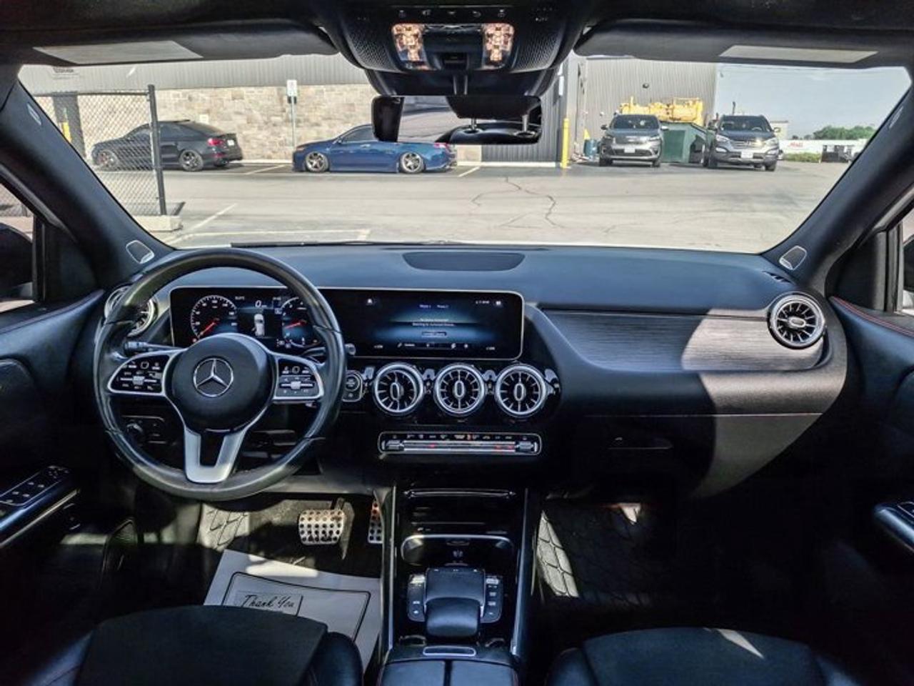 2021 Mercedes-Benz GLA 250 4MATIC® | Navi | Sunroof | Split Suede + Leather | CarPlay | Heated Seats | and More ! Photo