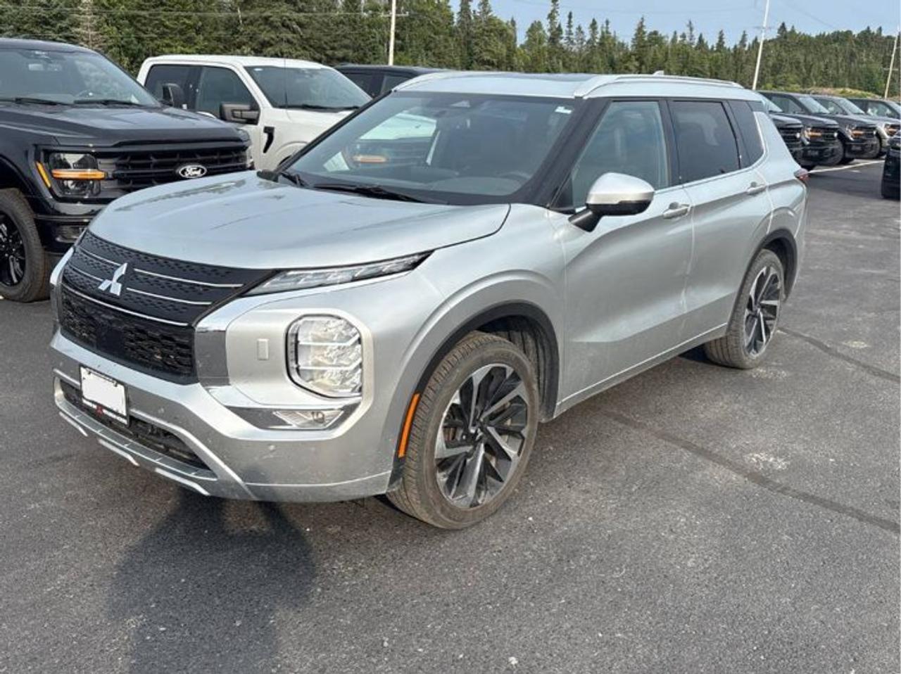 2022 Mitsubishi Outlander GT Premium AWD | 3rd Row | Leather | Sunroof | HUD | Nav | 360 Camera | Bose | CarPlay and More ! Photo0