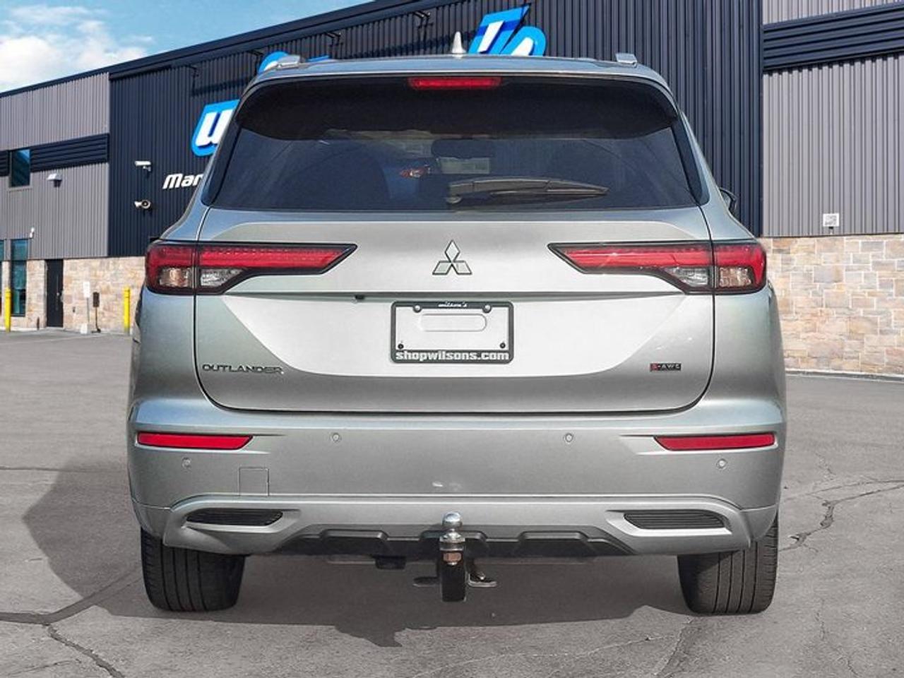 2022 Mitsubishi Outlander GT Premium AWD | 3rd Row | Leather | Sunroof | HUD | Nav | 360 Camera | Bose | CarPlay and More ! Photo