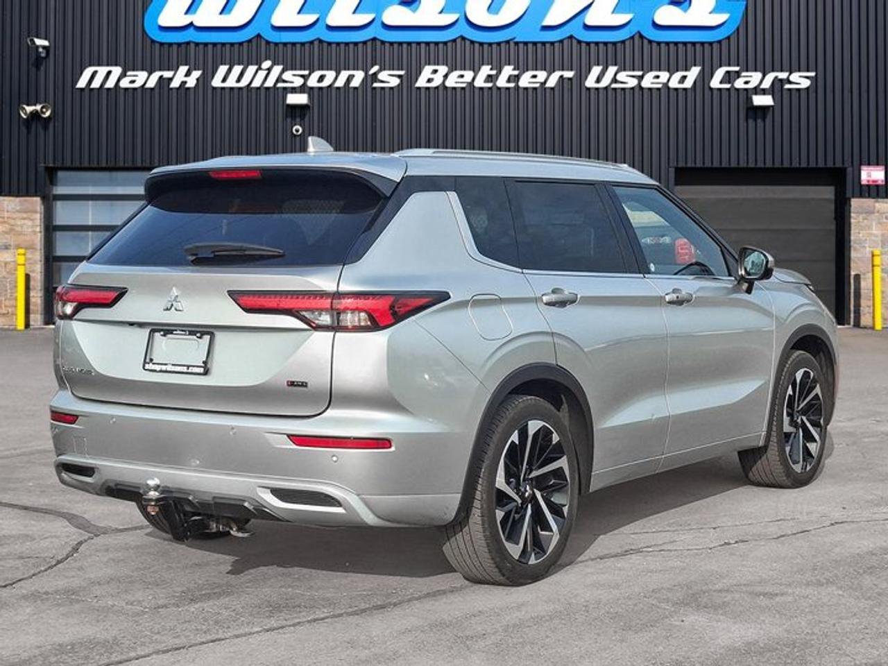 2022 Mitsubishi Outlander GT Premium AWD | 3rd Row | Leather | Sunroof | HUD | Nav | 360 Camera | Bose | CarPlay and More ! Photo