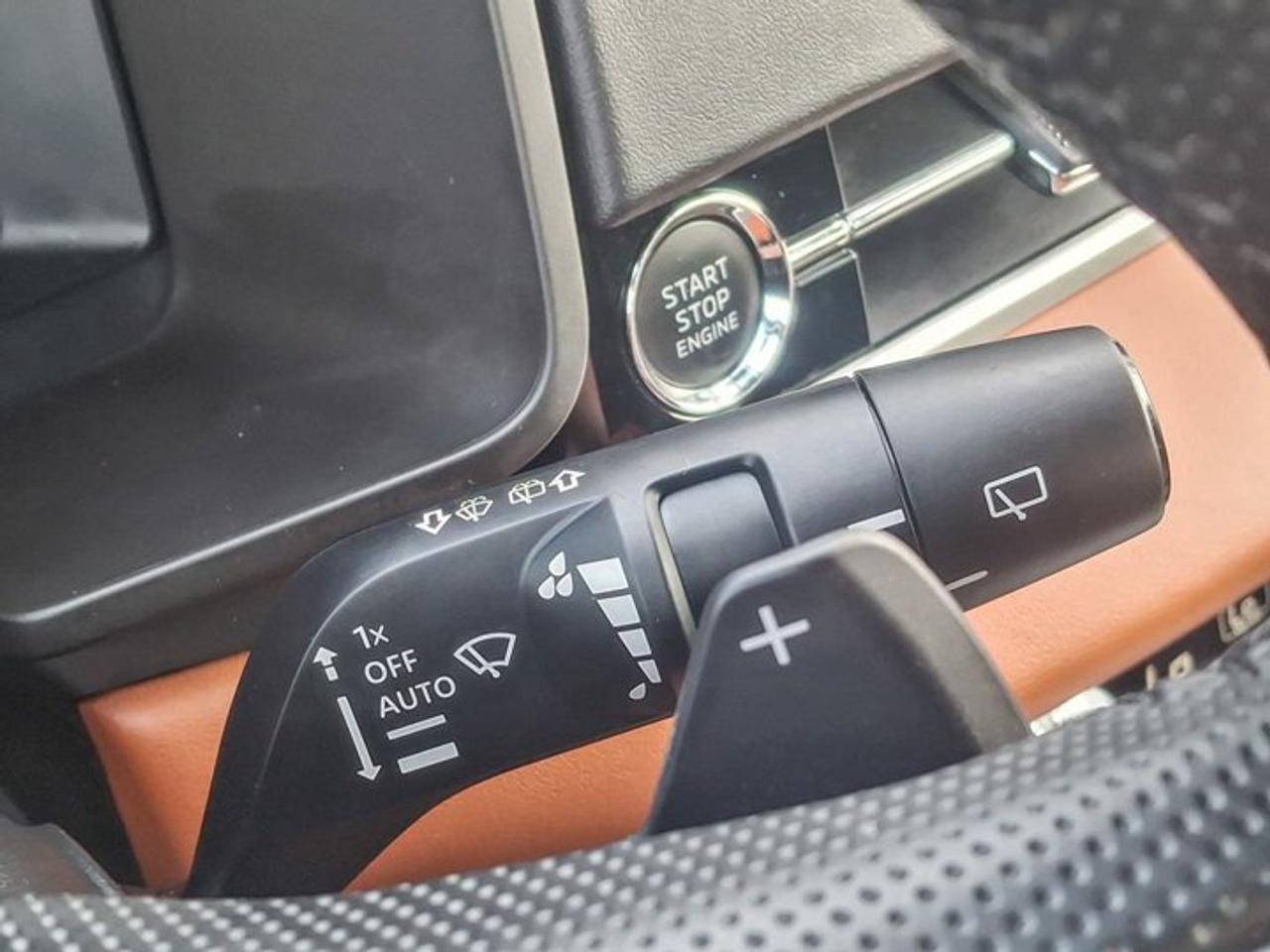 2022 Mitsubishi Outlander GT Premium AWD | 3rd Row | Leather | Sunroof | HUD | Nav | 360 Camera | Bose | CarPlay and More ! Photo