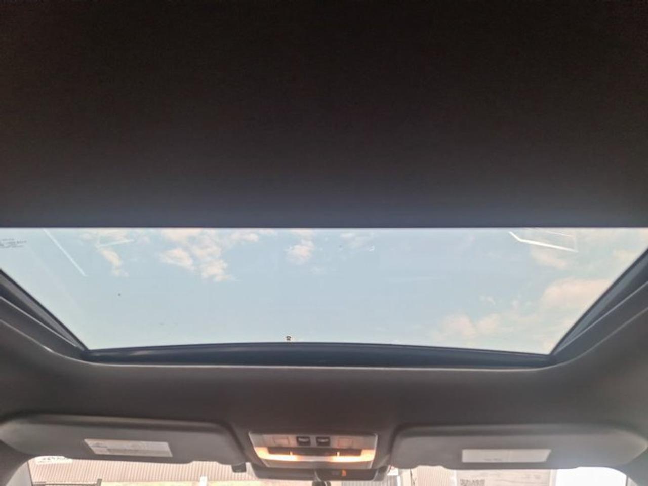 2022 Mitsubishi Outlander GT Premium AWD | 3rd Row | Leather | Sunroof | HUD | Nav | 360 Camera | Bose | CarPlay and More ! Photo