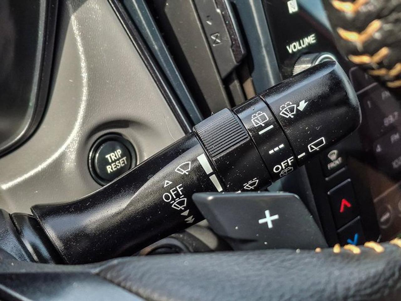 2024 Subaru XV Crosstrek Onyx AWD | Heated Seats + Steering | Sunroof | Adaptive Cruise Control | Lane Keep Assist and More ! Photo