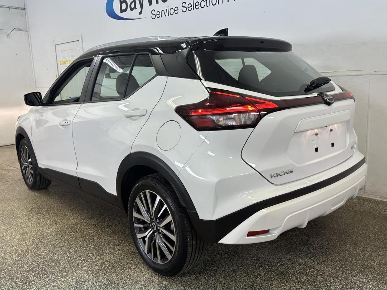 2024 Nissan Kicks SV FWD Photo4